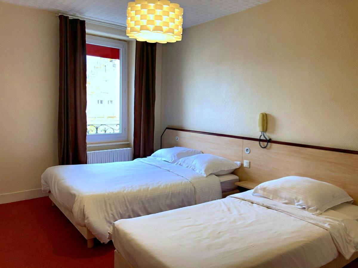 ホテル Le Relais Montois ポントルソン エクステリア 写真