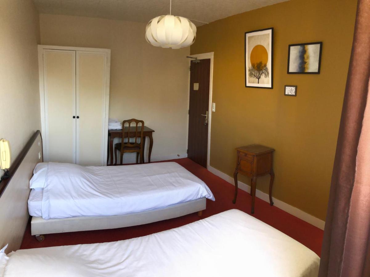 ホテル Le Relais Montois ポントルソン エクステリア 写真