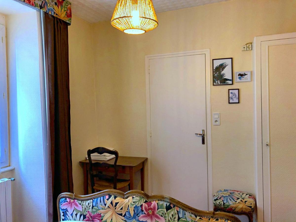 ホテル Le Relais Montois ポントルソン エクステリア 写真